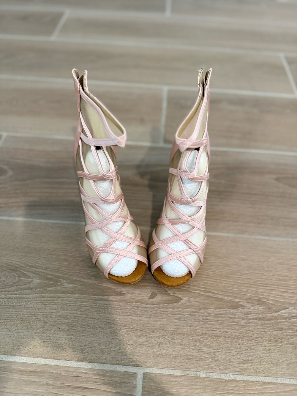 Dance shoes 318